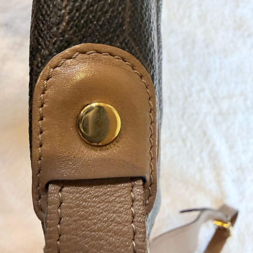 Dior Vintage Crossbody Shoulder Bag with Adjustable Strap - Picture 8 of 11